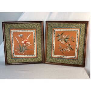 VINTAGE SET OF 2 CHINESE SILK HAND EMBROIDERED TAPESTRY
